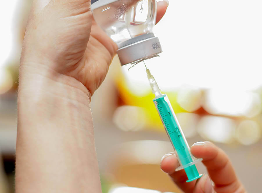 Американские ученые нашли способ сократить число прививок