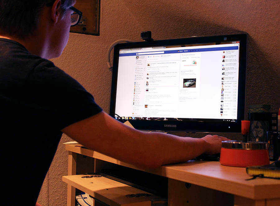 Великобритания может ввести сбор с Facebook и Twitter для профилактики кибериздевательств