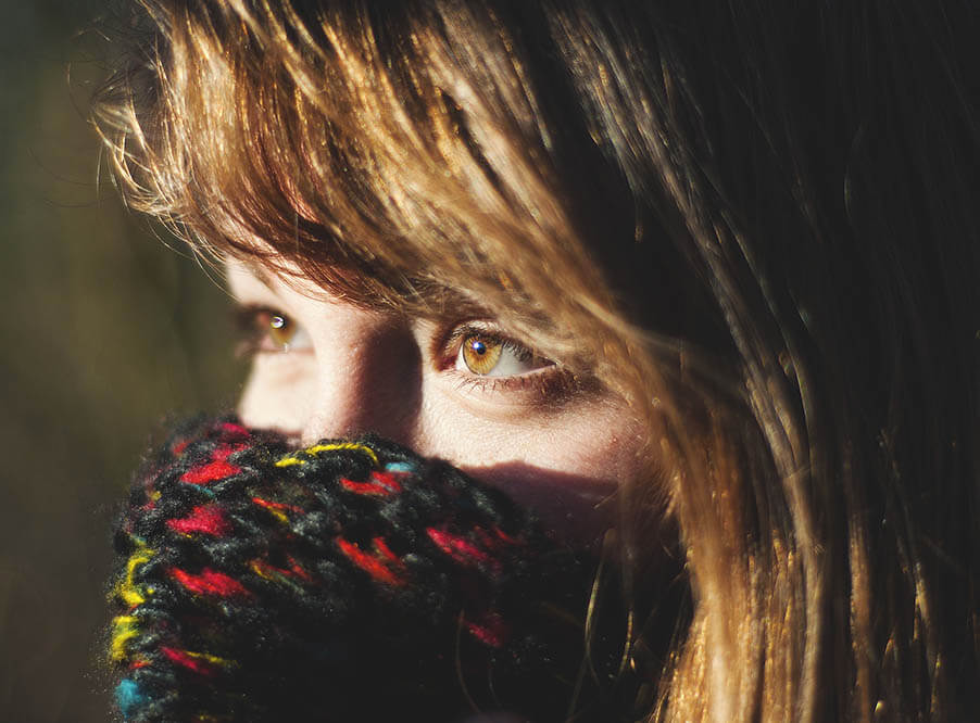 Американский дизайнер придумала шарф для защиты от вредных веществ в воздухе