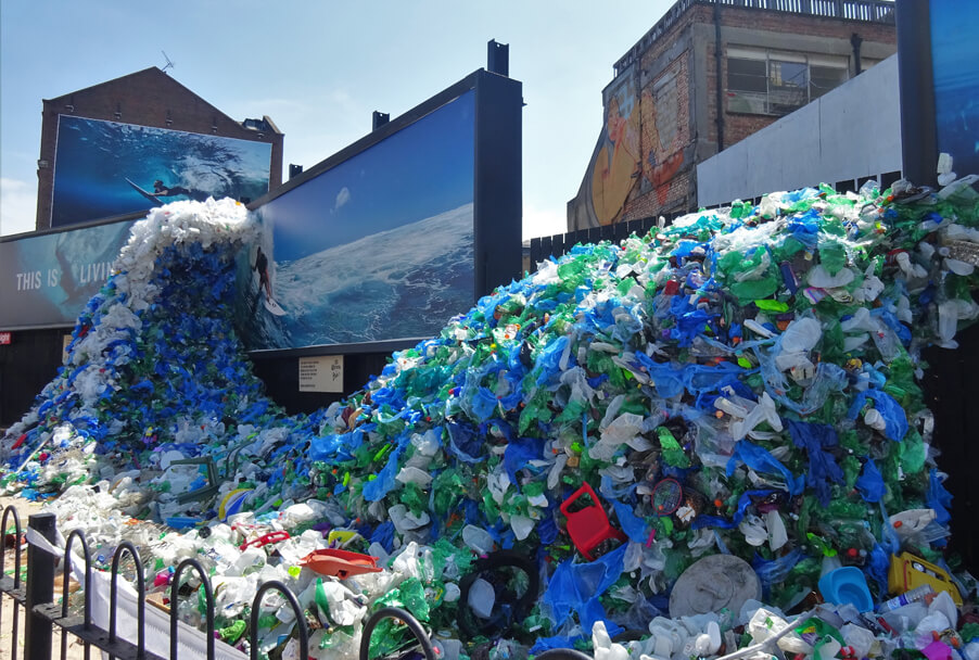 Загрязнение морей пластиком обходится человечеству в $2,5 трлн