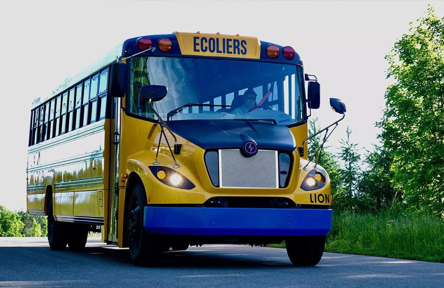Школьные электробусы в США обеспечат безопасность городских электросетей
