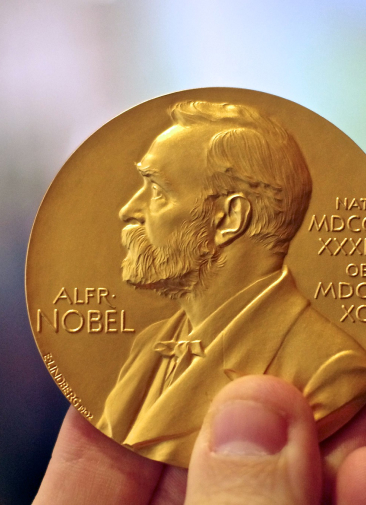 Кому и за что дали Нобелевку — 2021
