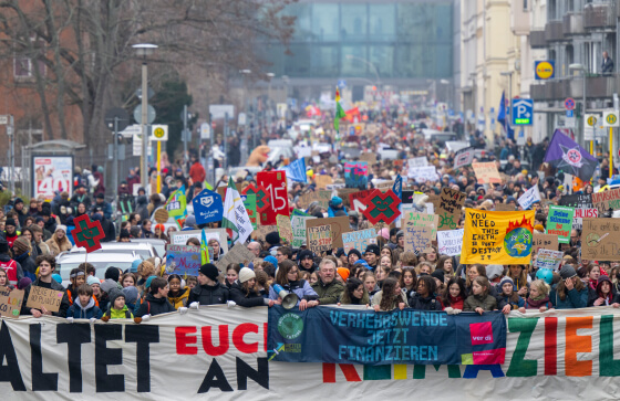Немцы: «Политики защищают богатых и не воспринимают проблему климата всерьез»