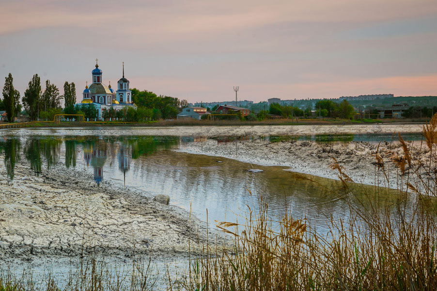 Соленое озеро в городе Славянске в Донецкой области Соленое озеро в городе Славянске в Донецкой области