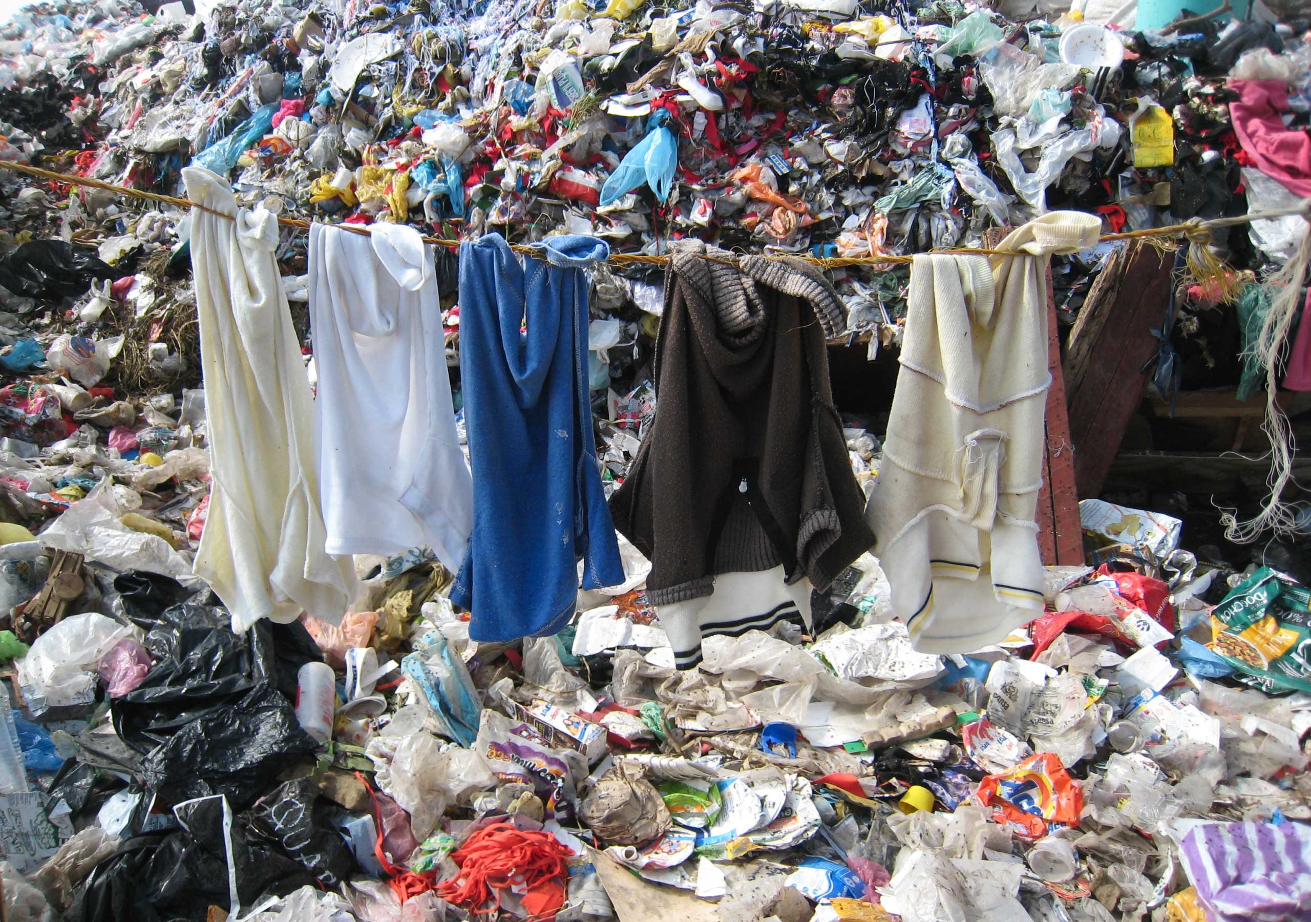 Одежда с мусора