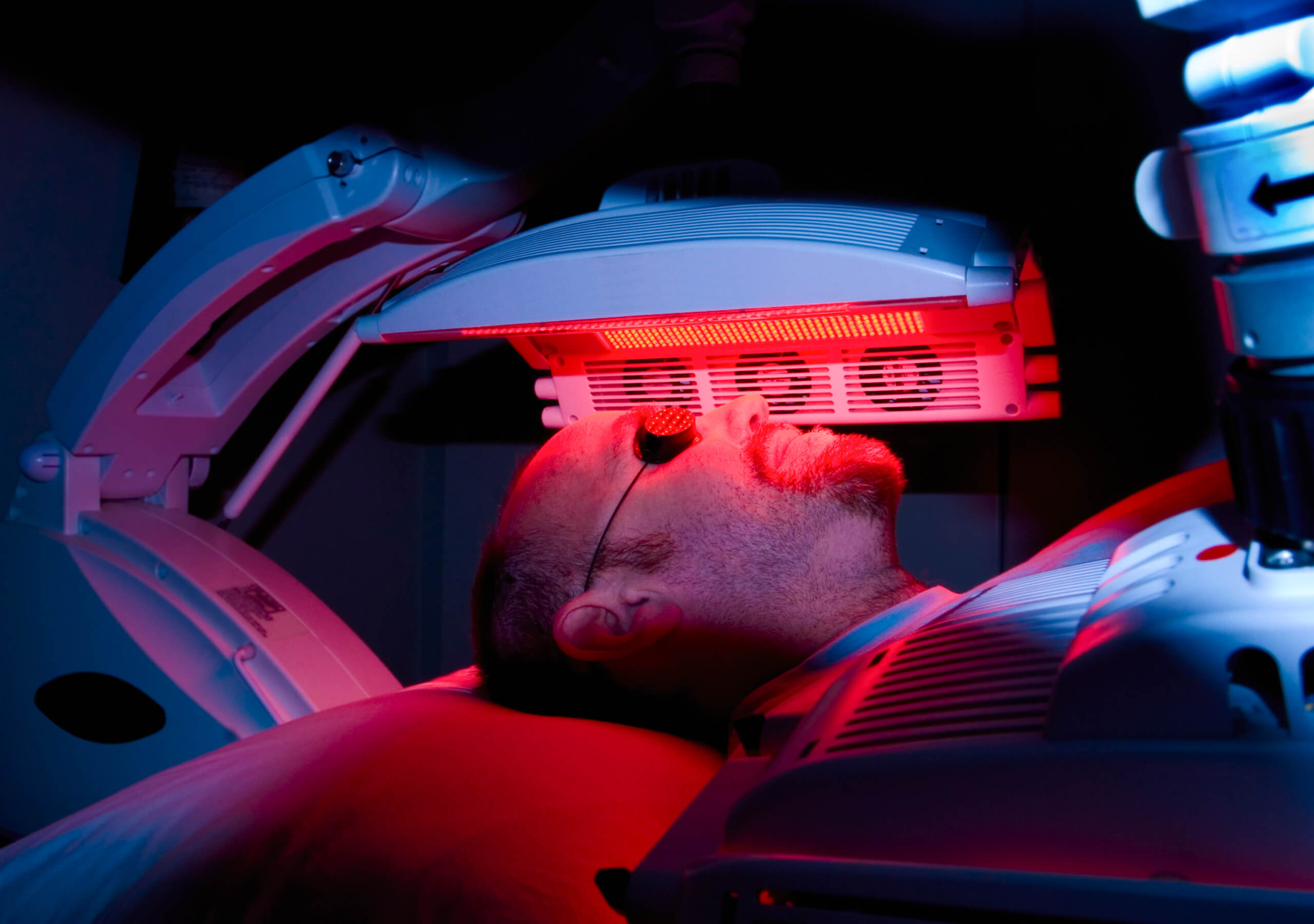 Фотодинамическая терапия рака. Фотодинамическая терапия. Лучевая терапия при онкологии. Фотодинамическая терапия в онкологии.