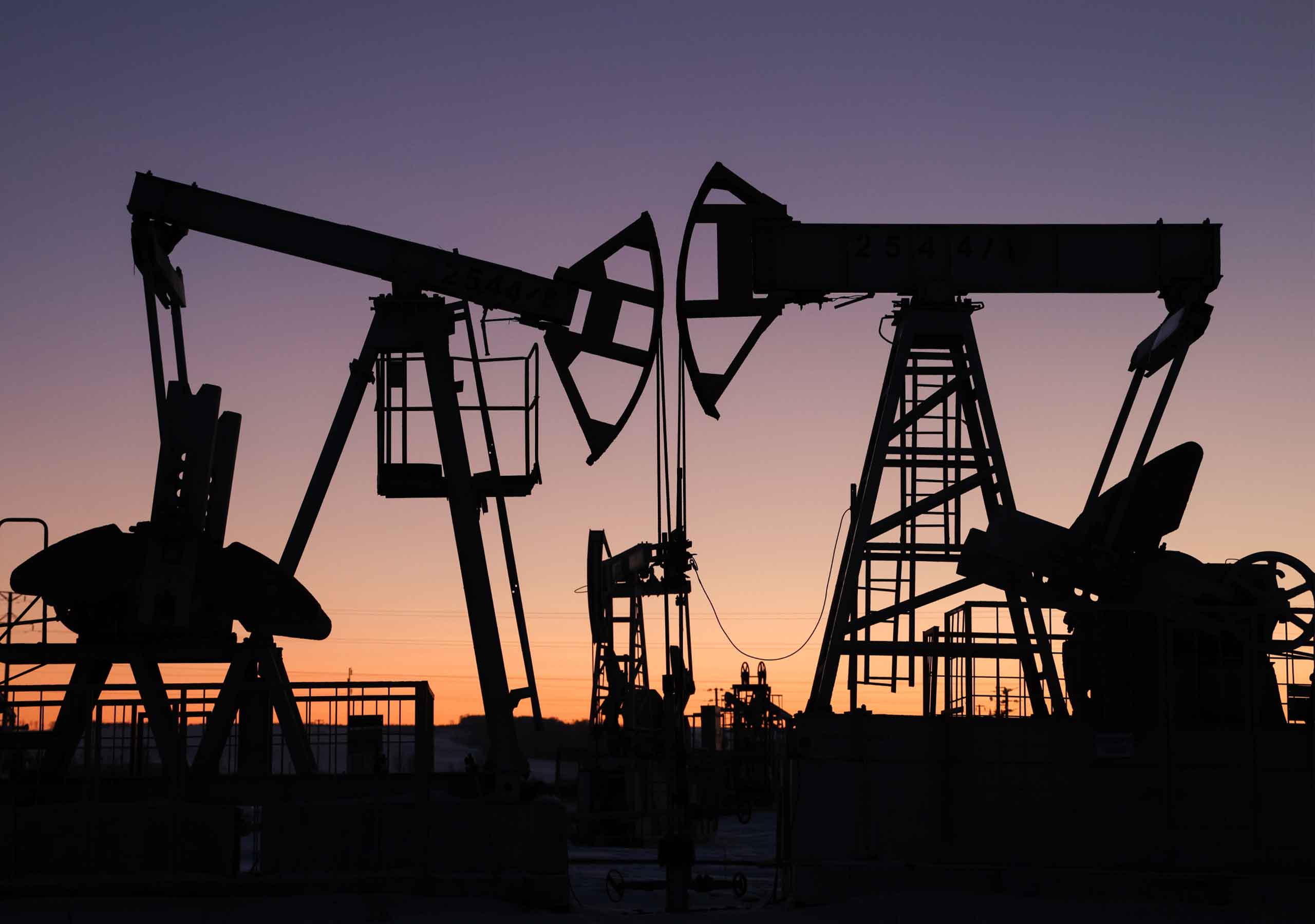 Цена нефти марки Brent опустилась до $78 за баррель впервые с 5 июня