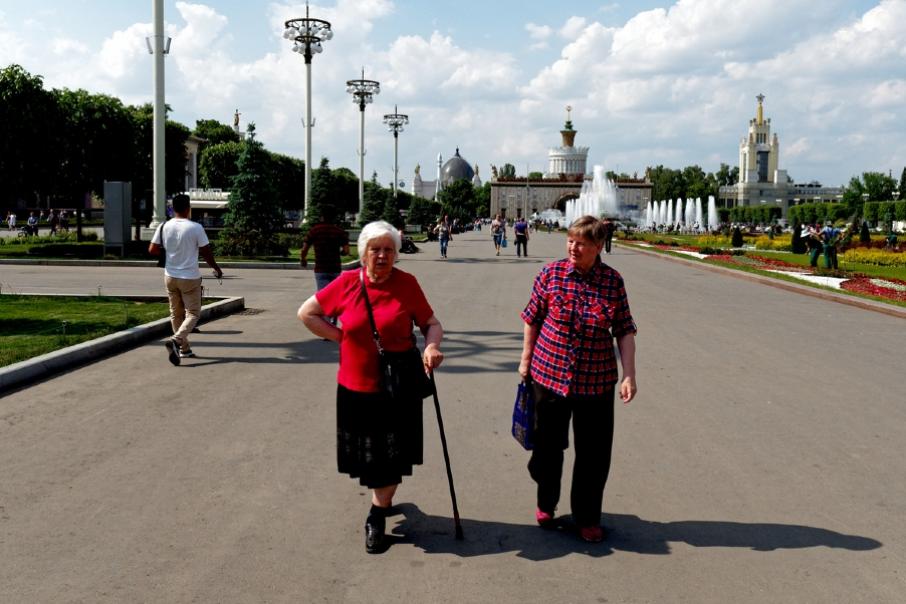 Пенсионеры в Москве. Поющие пенсионеры Москвы.