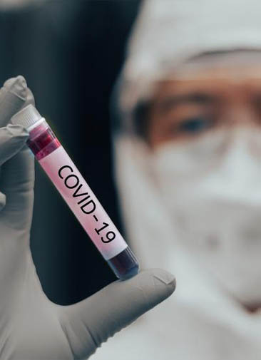 Комиссия научного журнала Lancet считает, что коронавирус могли создать в лаборатории